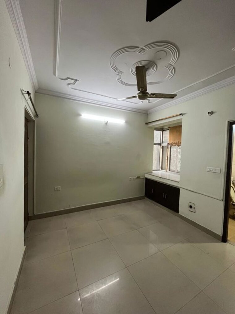 Room, sector 10 dwarka 3 Bedroom 1500 Sq.Ft. Apartment In Sector 10 Dwarka Delhi 10219502