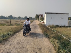  Plot – Exterior View View at Sultanpur Road - for Rent