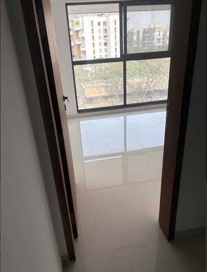 Room in 2 BHK Apartment at Majestique Signature Tower Phase 2, Balewadi – for Rent