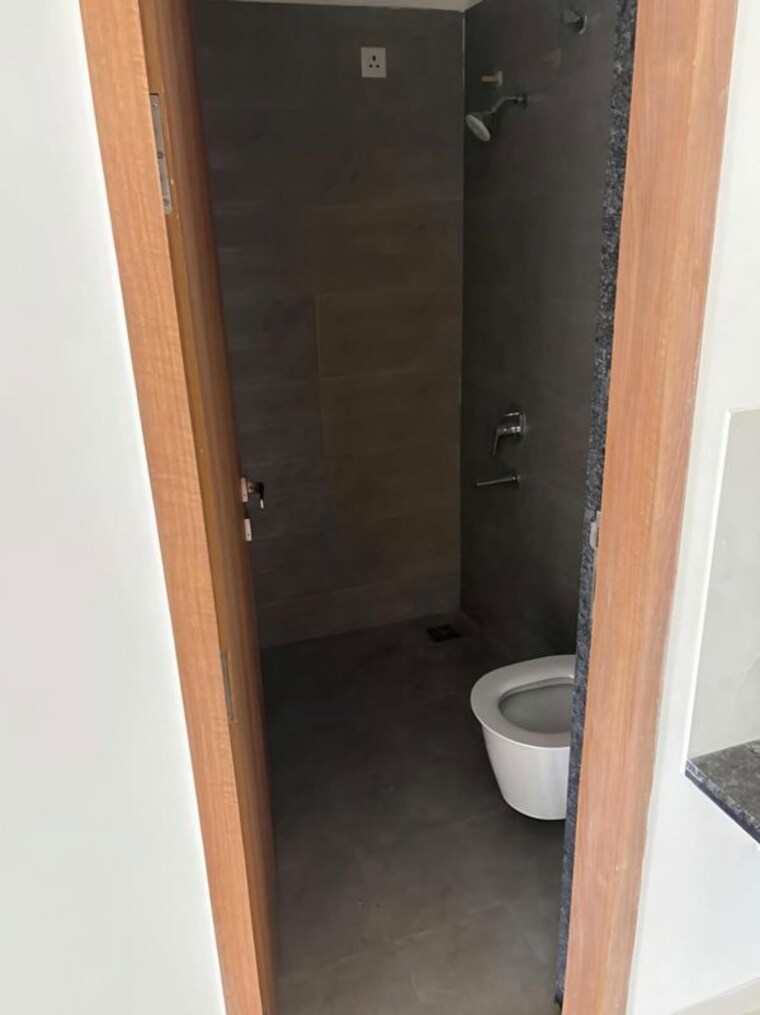 Bathroom, majestique-signature-tower-phase-2 2 Bedroom 830 Sq.Ft. Apartment In Balewadi Pune 10219551