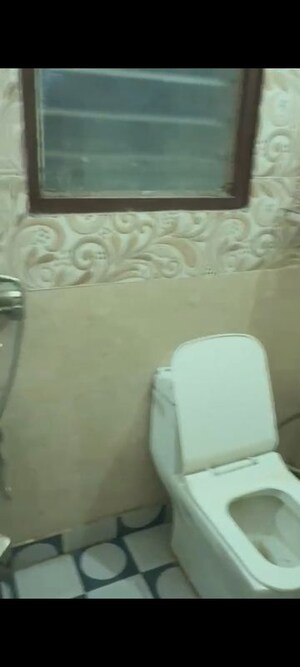 Furnished Amenities in 3 BHK Builder Floor at Sector 28 Dwarka – for Rent