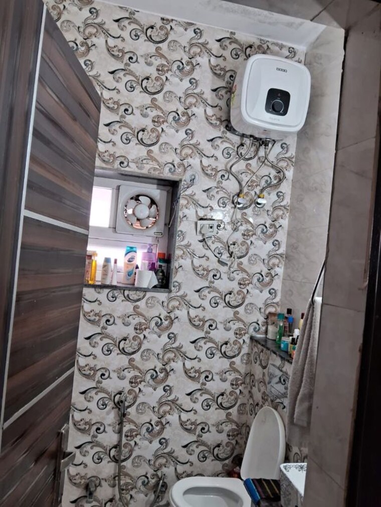 Attached Bathroom, sector 12 dwarka 5 Bedroom 1650 Sq.Ft. Apartment In Sector 12 Dwarka Delhi 10219452