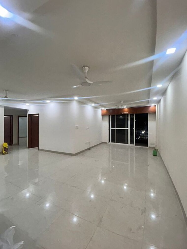 Room, sector 7 dwarka 4 Bedroom 1800 Sq.Ft. Apartment In Sector 7 Dwarka Delhi 10219612