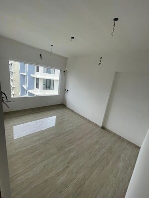 Room in 2 BHK Apartment at Goregaon West – for Sale