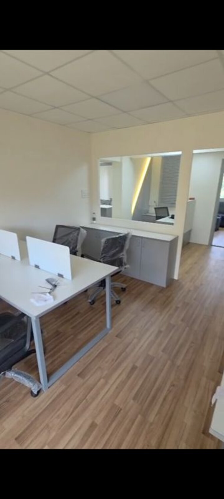 Team Area, juhu-park Commercial Office Space 1100 Sq.Ft. In Juhu Mumbai 10219642
