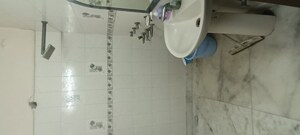 Bathroom in 1 BHK Independent House at Sector 16 – for Rent