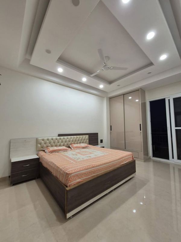 2 BHK Builder Floor For Sale in Gaur City-2