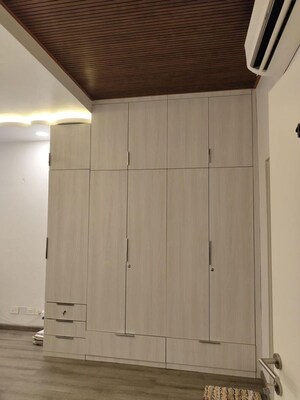 Furnished Amenities in 2.5 BHK Apartment at Ireo The Corridors, Sector 67a – for Rent