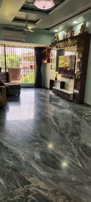 Living Room in 2 BHK Apartment at Shree Shankar Paradise, Chembur – for Rent