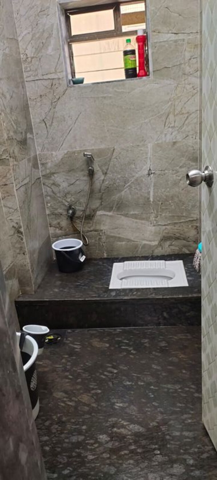 Bathroom, shree-shankar-paradise 2 Bedroom 950 Sq.Ft. Apartment In Chembur Mumbai 10219405