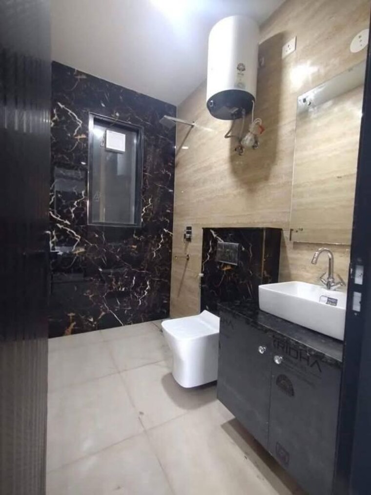 Bathroom, saket 1 Bedroom 700 Sq.Ft. Apartment In Saket Delhi 10220060