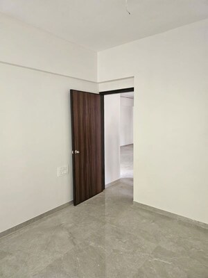 Room in 2 BHK Apartment at Sabari Mira, Chembur – for Rent