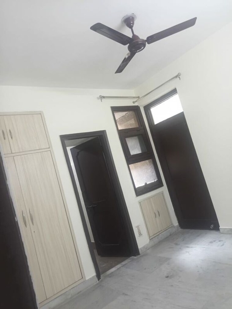 Room, dwarka 3 Bedroom 1600 Sq.Ft. Apartment In Dwarka Delhi 10220237