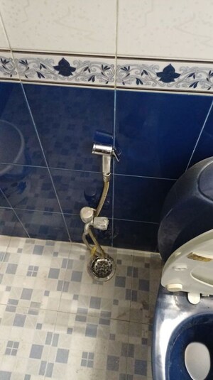 Furnished Amenities in 3 BHK Apartment at Dwarka – for Rent