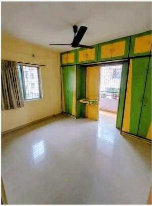Room in 1 BHK Apartment at Kumbare Township, Kothrud – for Sale