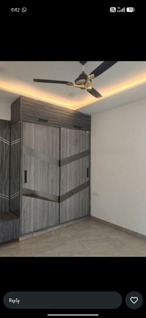 Room in 4 BHK Builder Floor at Sector 19 – for Rent