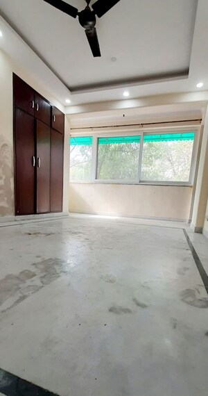 Room in 3 BHK Apartment at Dwarka – for Rent