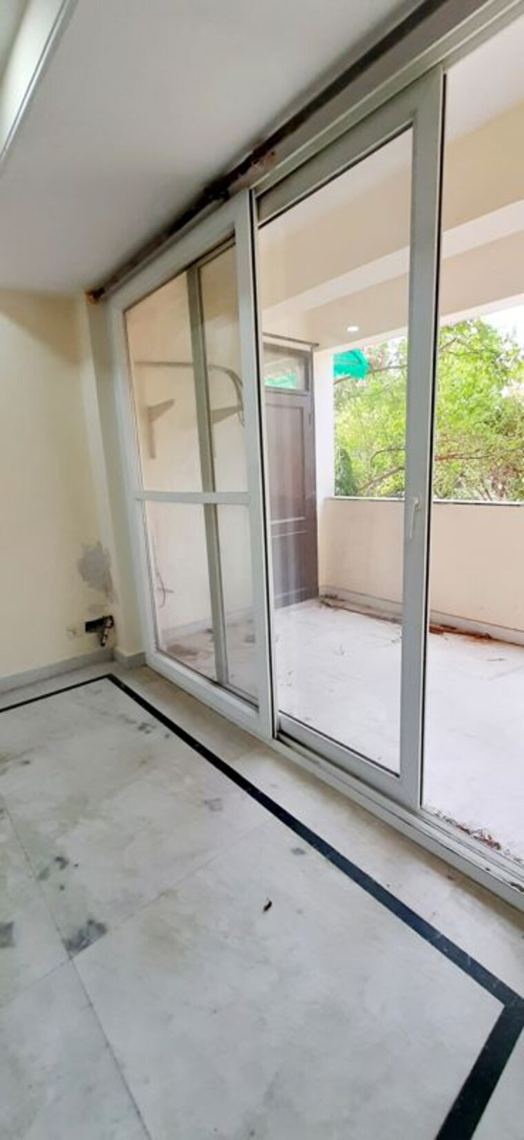 Balcony, dwarka 3 Bedroom 1400 Sq.Ft. Apartment In Dwarka Delhi 10220415