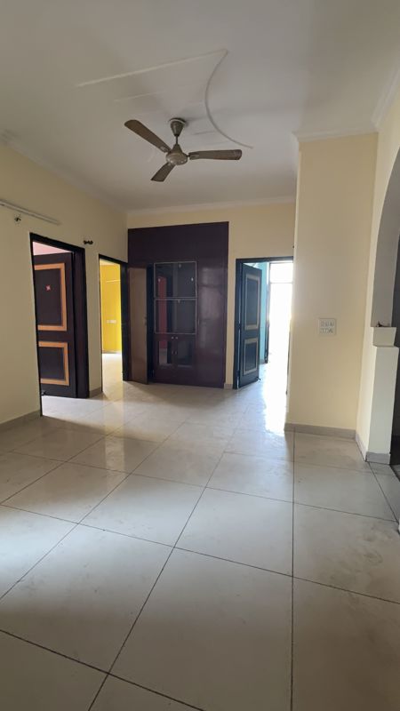 3 BHK + Store Room Apartment For Rent in Gaur Green City