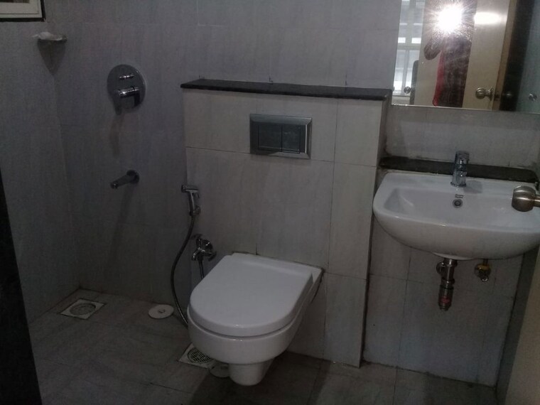 Bathroom, godrej-central 3 Bedroom 950 Sq.Ft. Apartment In Chembur Mumbai 10220468