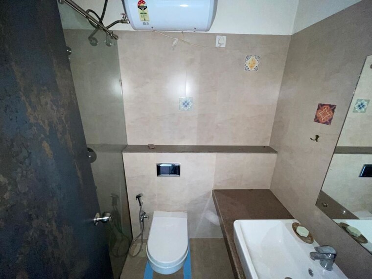 Bathroom, godrej-central 3 Bedroom 950 Sq.Ft. Apartment In Chembur Mumbai 10220468