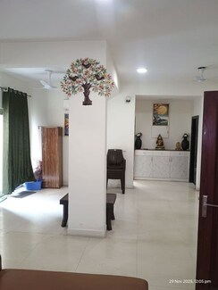 3 BHK + Pooja Room,Study Room,Extra Room Apartment For Rent in BPTP Amstoria