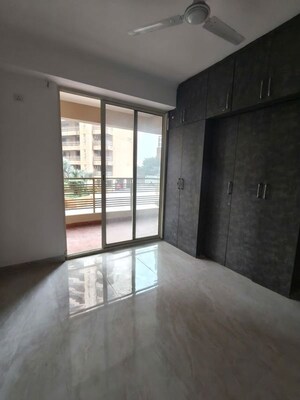 Room in 3 BHK Apartment at Sector 2 Dwarka – for Sale