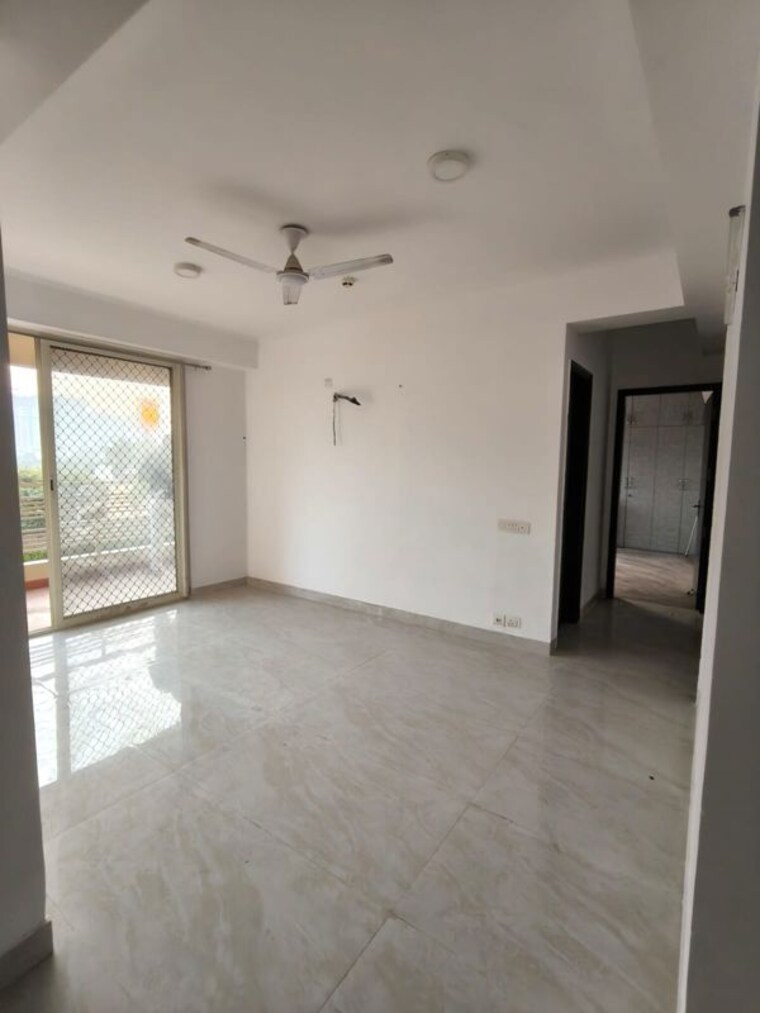 Room, sector 2 dwarka 3 Bedroom 1400 Sq.Ft. Apartment In Sector 2 Dwarka Delhi 10220593