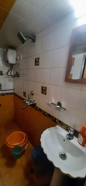 Bathroom in 1 BHK Apartment at Sindhi Society Chembur, Chembur – for Rent