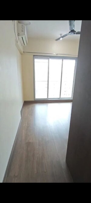 Room in 2 BHK Apartment at Veena Serenity, Chembur – for Rent