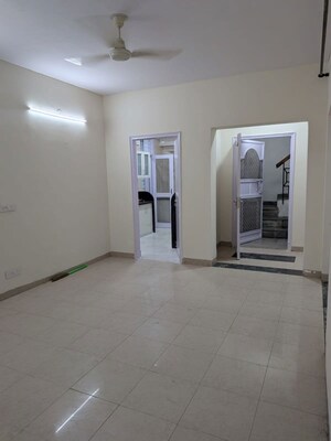 Room in 3 BHK Apartment at Tulip Violet, Sector 69 – for Rent