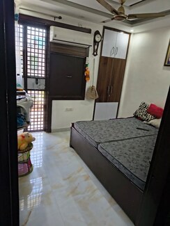 2 BHK + Pooja Room Builder Floor For Rent in Dwarka Mor