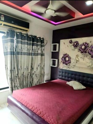 Bedroom in 2 BHK Apartment at Mulund West – for Rent