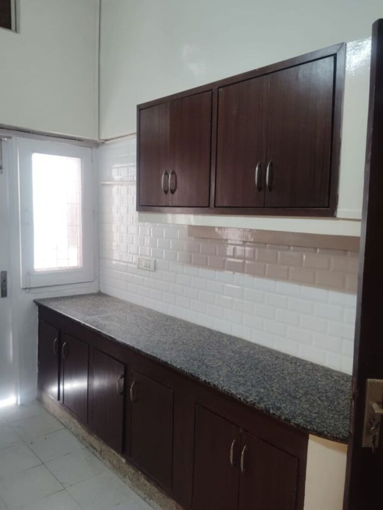 Kitchen, defence colony 3 Bedroom 2200 Sq.Ft. Builder Floor In Defence Colony Delhi 10220666