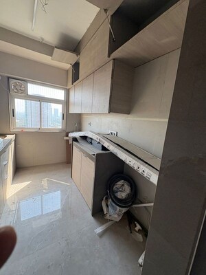 Team Area in 2 BHK Apartment at VS Royale 22, Vikhroli East – for Rent