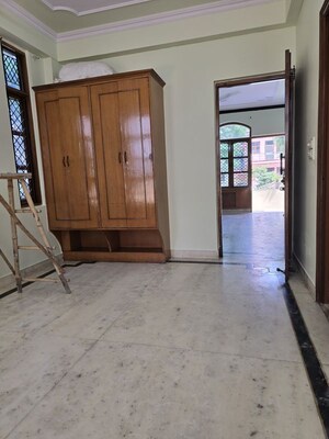 Room in 2 BHK Builder Floor at Ansal Plaza Gurgaon, Palam Vihar – for Sale