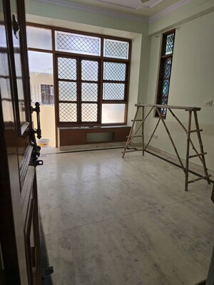 Staircase in 2 BHK Builder Floor at Ansal Plaza Gurgaon, Palam Vihar – for Sale