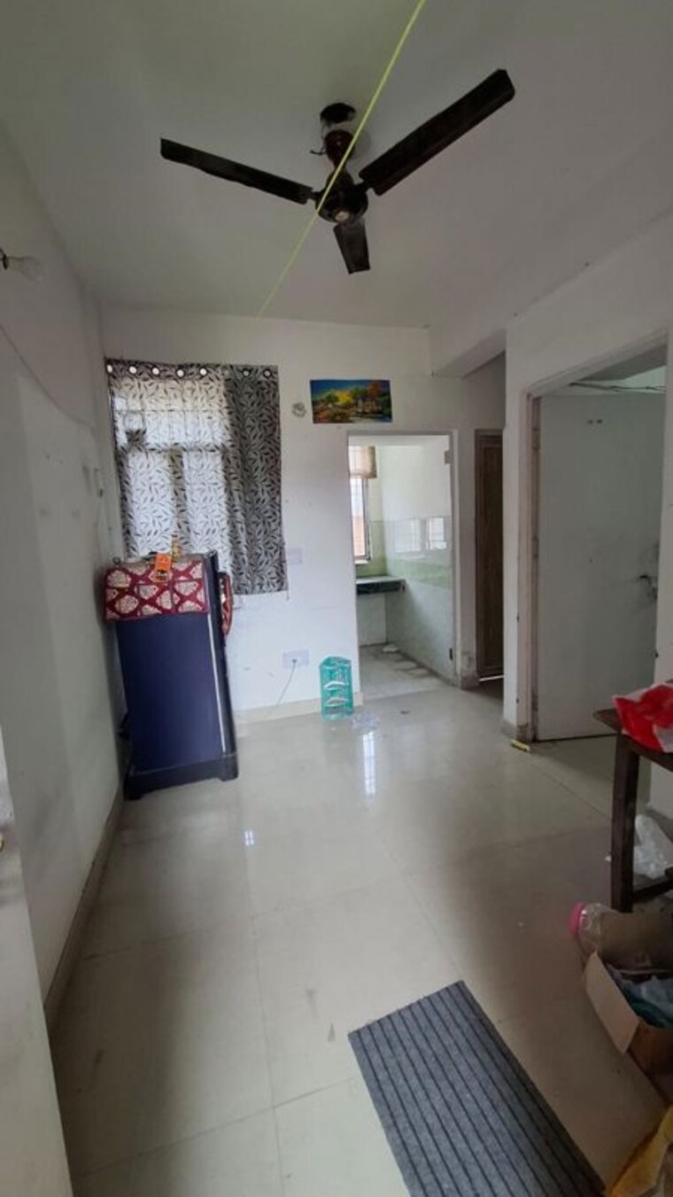 Living Room, sector 10 greater noida 1.5 Bedroom 30 Sq.Mt. Apartment In Sector 10 Greater Noida Greater Noida 10220762