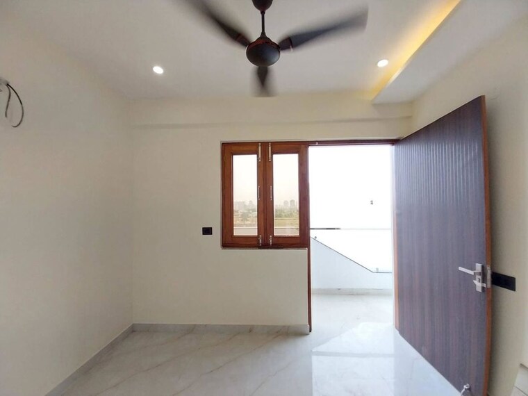 Room, sector 5 dwarka 3 Bedroom 1400 Sq.Ft. Apartment In Sector 5 Dwarka Delhi 10220767