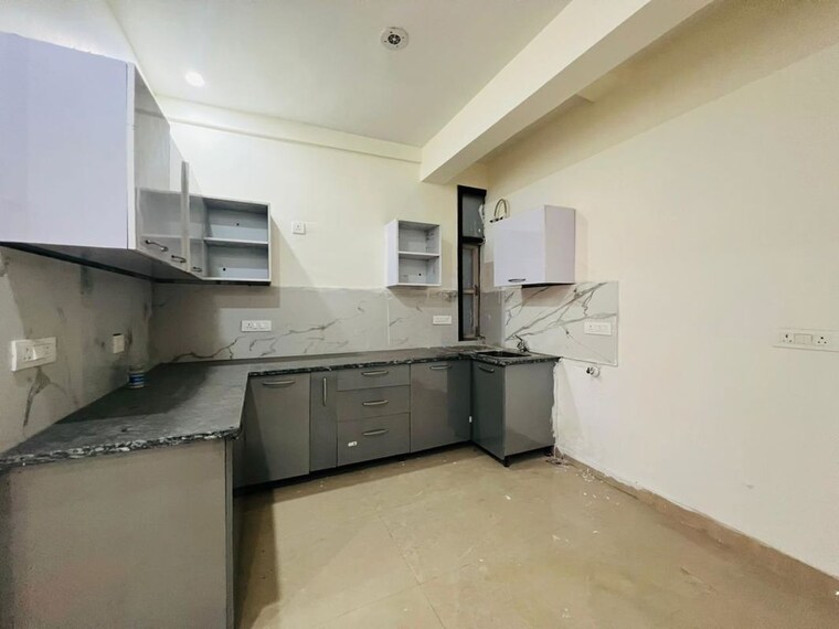 Kitchen, sector 56 2 Bedroom 1200 Sq.Ft. Builder Floor In Sector 56 Gurgaon 10220771