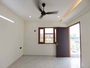 Room in 3 BHK Apartment at Sector 4 Dwarka – for Sale