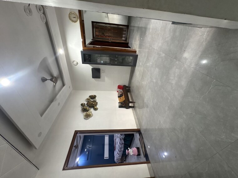 Room, indraprastha 3 Bedroom 1500 Sq.Ft. Apartment In Indraprastha Delhi 10220749