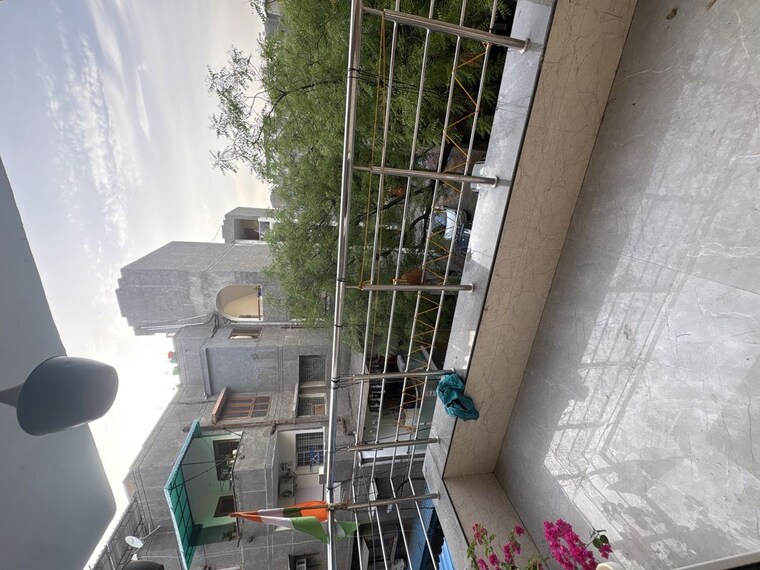 Balcony, indraprastha 3 Bedroom 1500 Sq.Ft. Apartment In Indraprastha Delhi 10220749