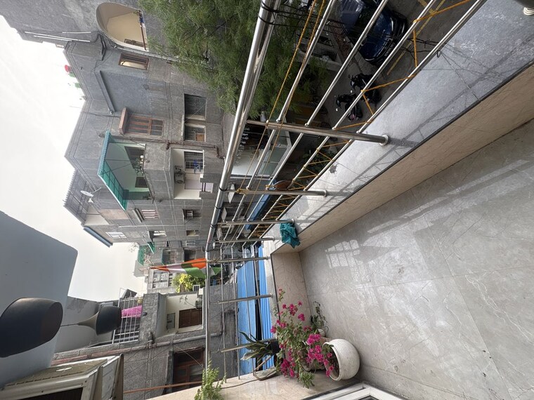 Balcony, indraprastha 3 Bedroom 1500 Sq.Ft. Apartment In Indraprastha Delhi 10220749