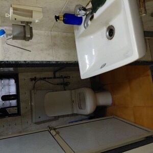 Bathroom in 1 BHK Apartment at Greenlawns Apartments, Goregaon East – for Sale