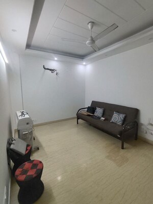 Parking in 2 BHK Builder Floor at Malviya Nagar – for Rent