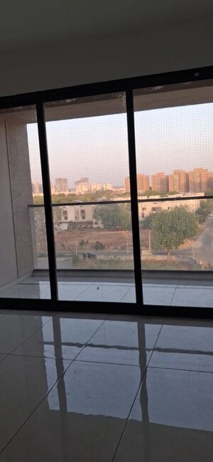 Furnished Amenities in 3 BHK Apartment at Raysan – for Rent