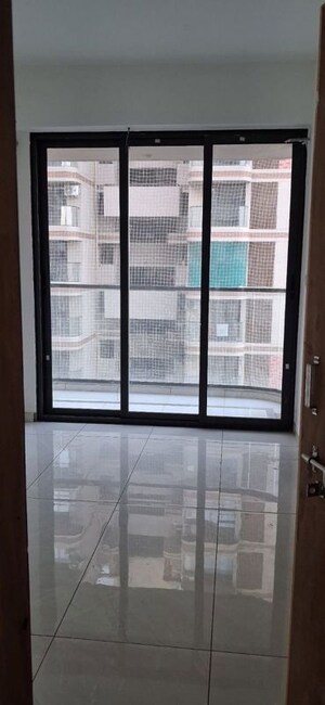 Room in 3 BHK Apartment at Raysan – for Rent