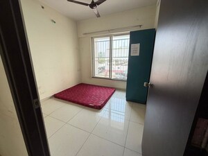 Room in 3 BHK Apartment at Kolte Patil Life Republic, Hinjewadi – for Rent