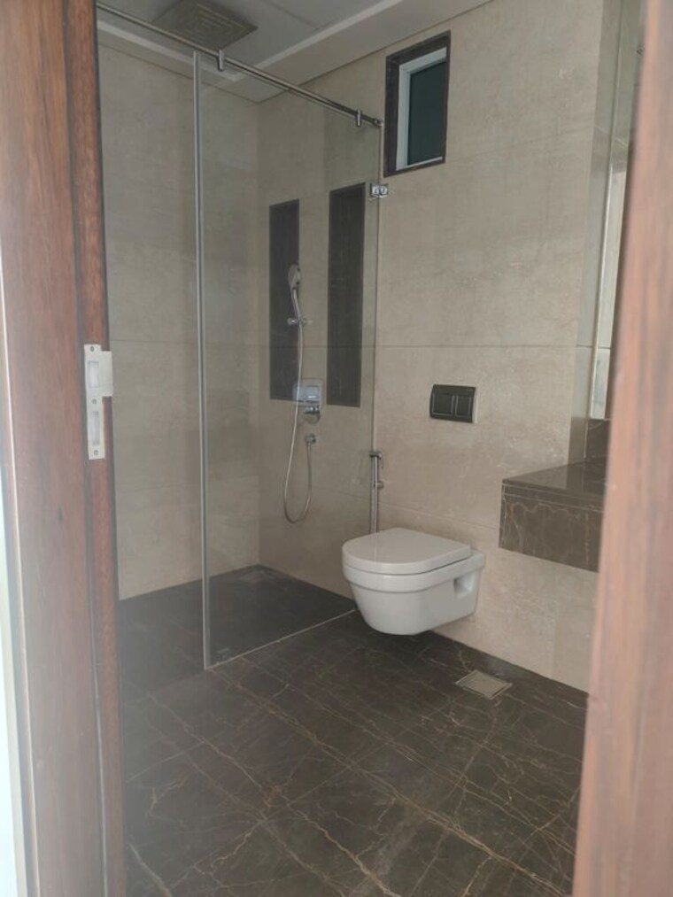 Bathroom, lokhandwala-minerva-mahalaxmi 3 Bedroom 2010 Sq.Ft. Apartment In Mahalaxmi Mumbai 10220895